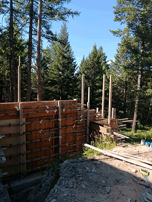 Retaining wall